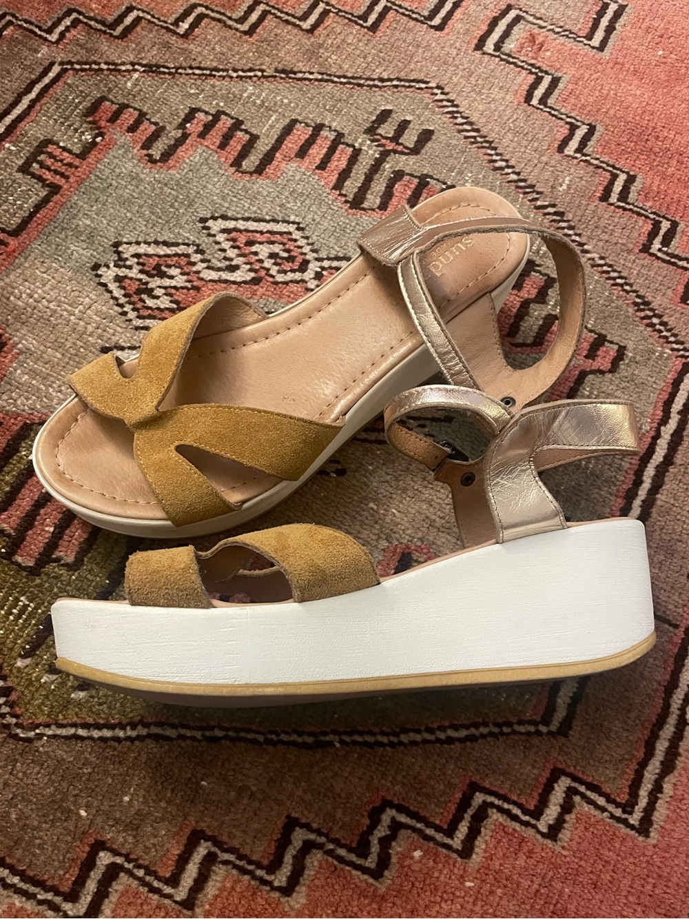 Sundance leather upper platform wedge sandals women’s shoe size 39 US 8.5